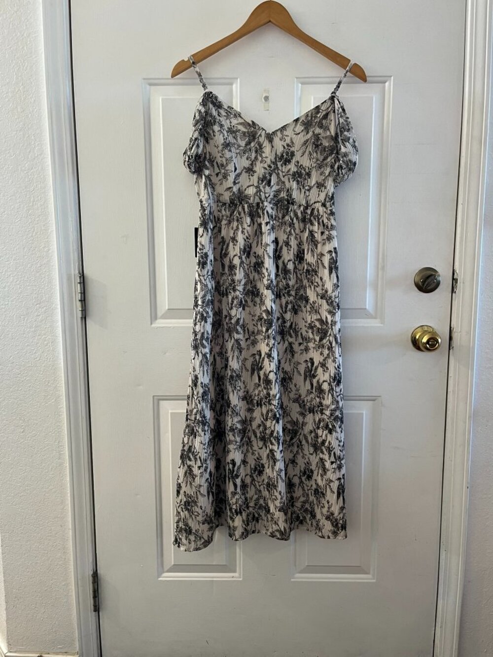Express Woman's Pleated Off The Shoulder Floral Summer Midi Dress Sz xs